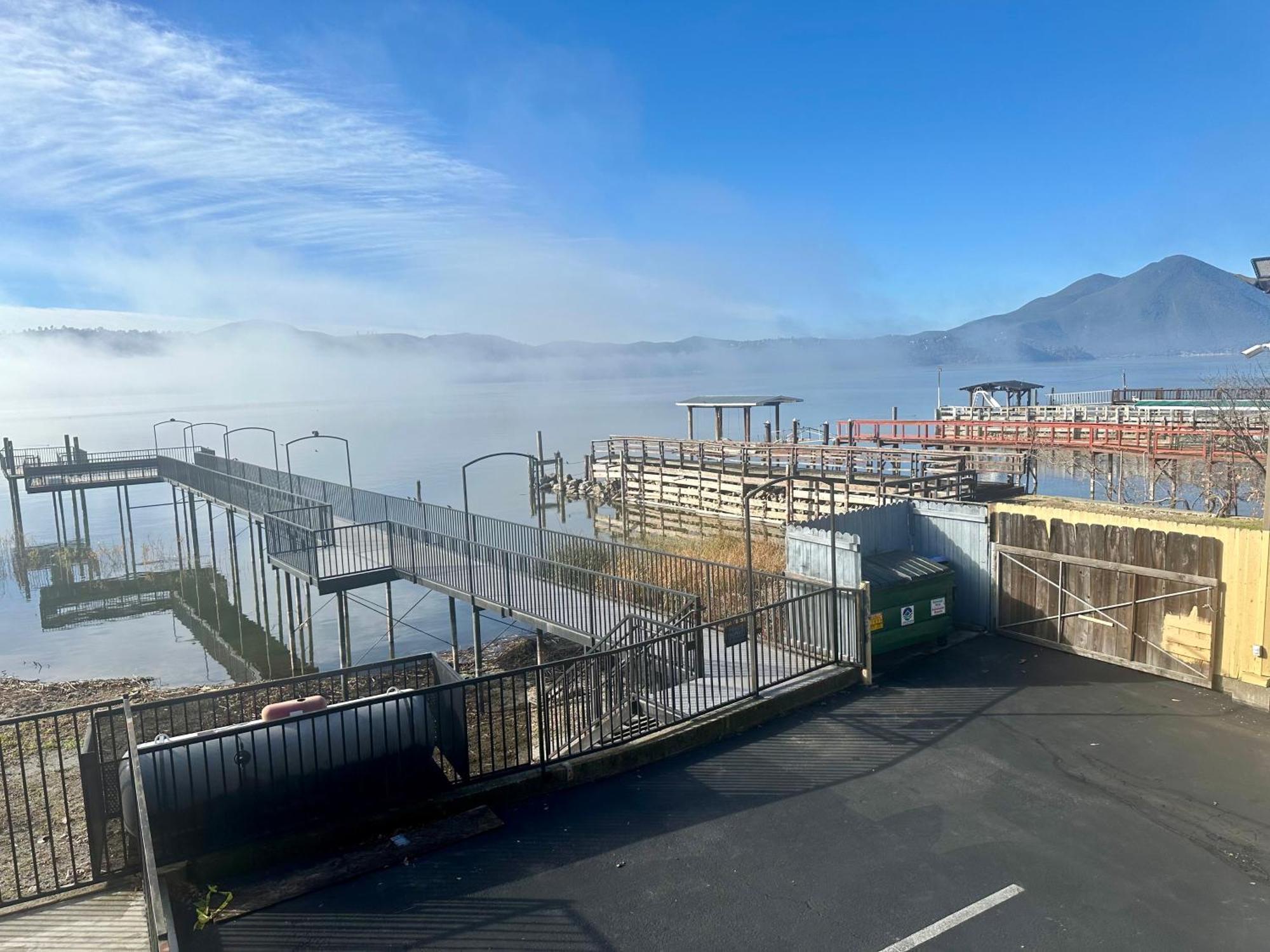 Americas Best Value Inn And Suites Clearlake Exterior foto