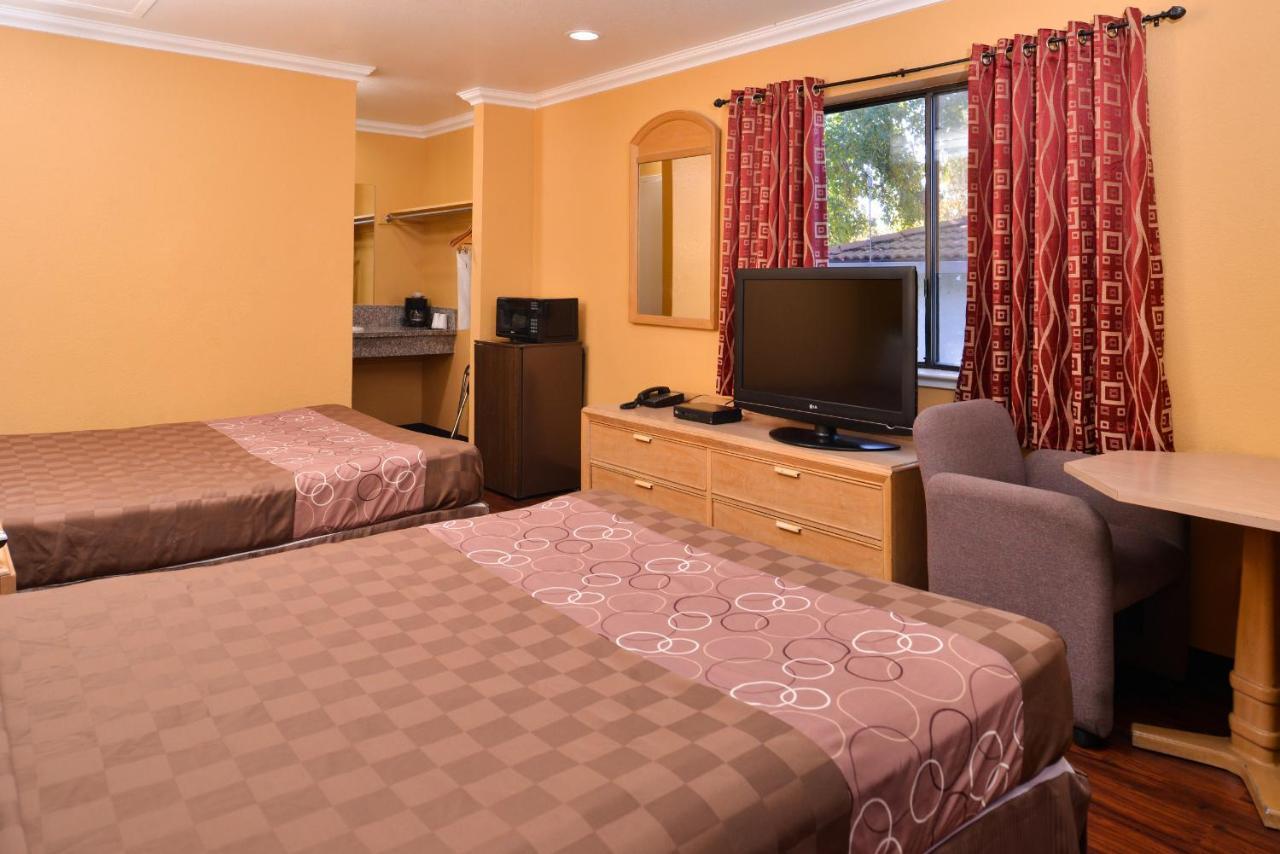 Americas Best Value Inn And Suites Clearlake Exterior foto