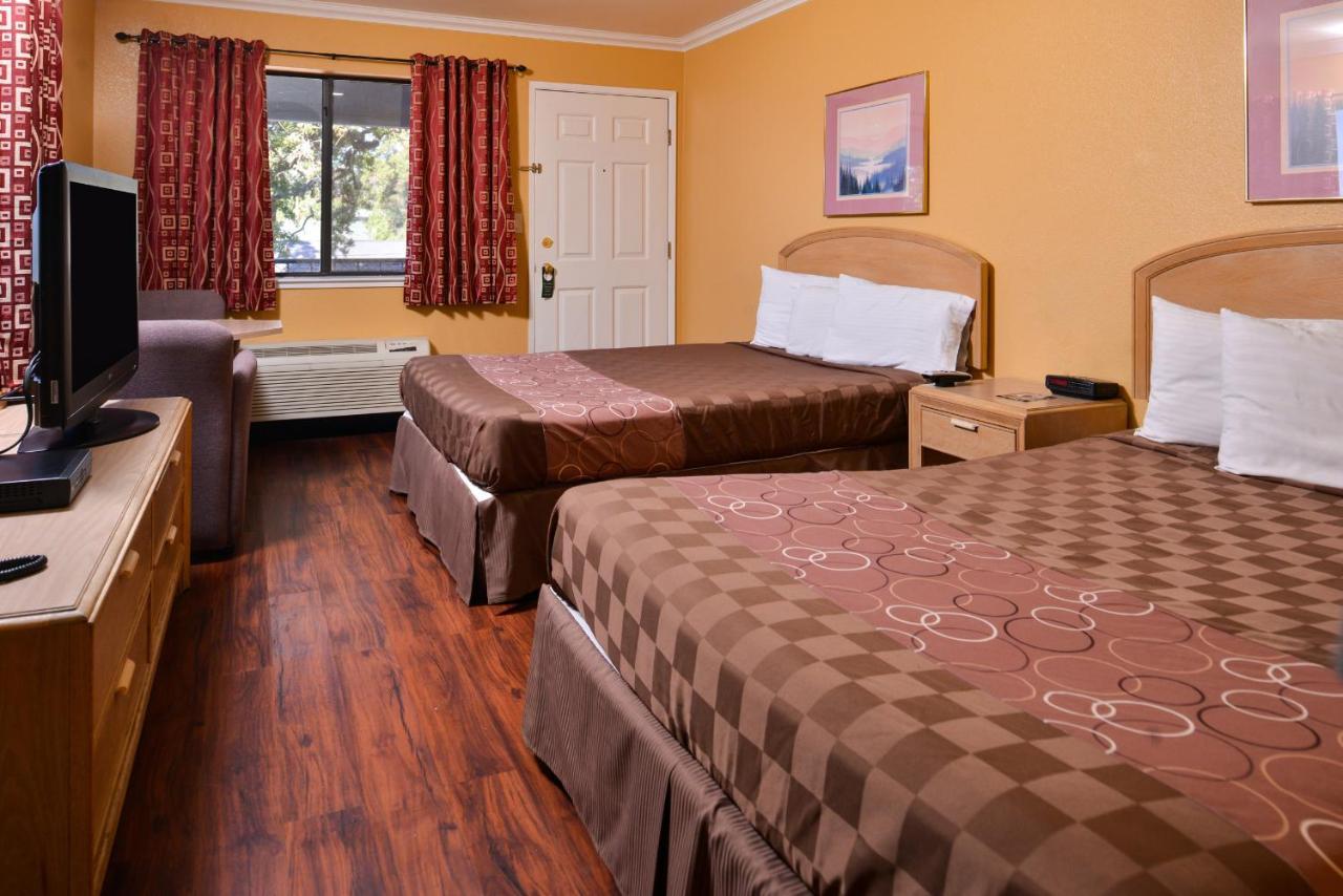 Americas Best Value Inn And Suites Clearlake Exterior foto