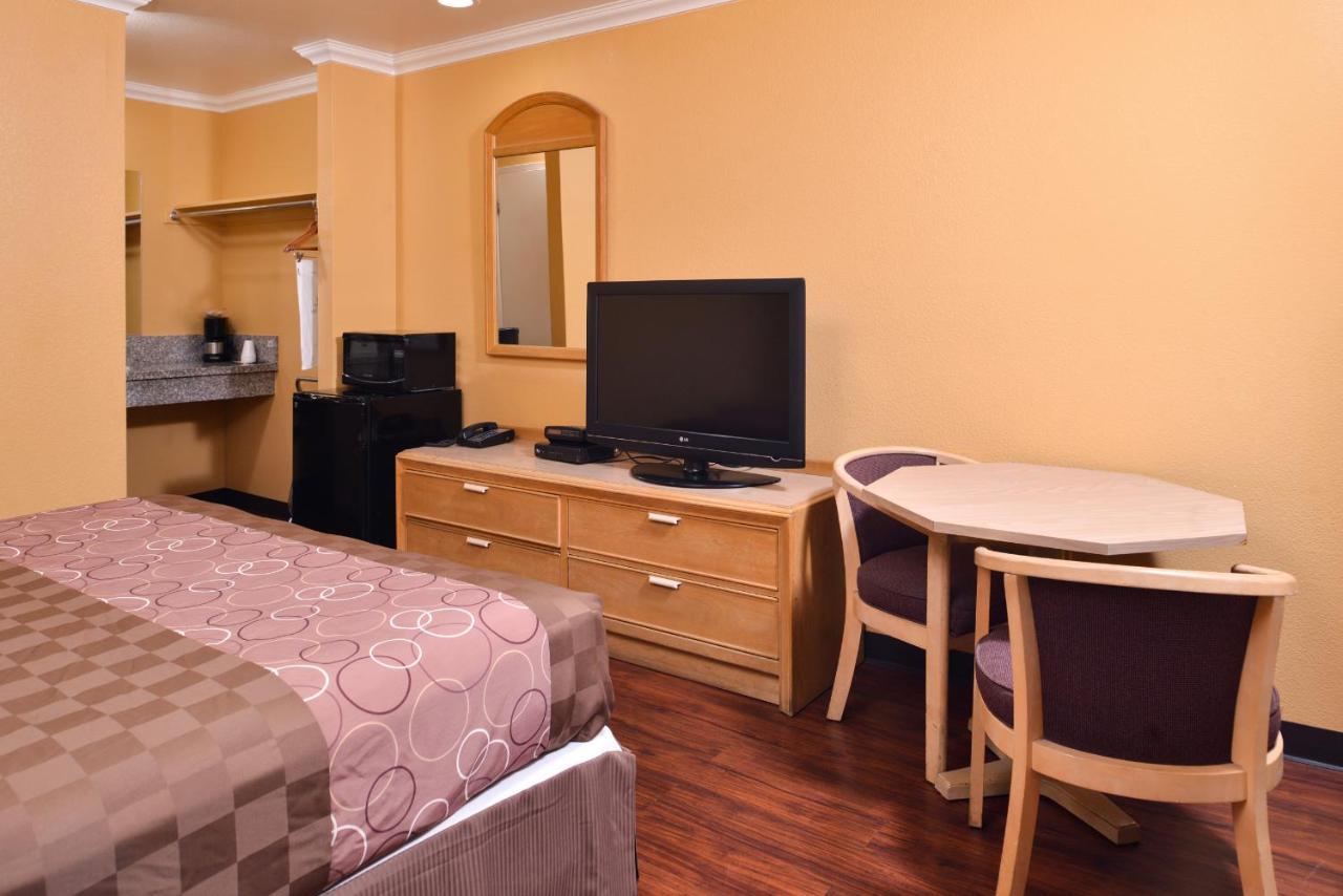 Americas Best Value Inn And Suites Clearlake Exterior foto